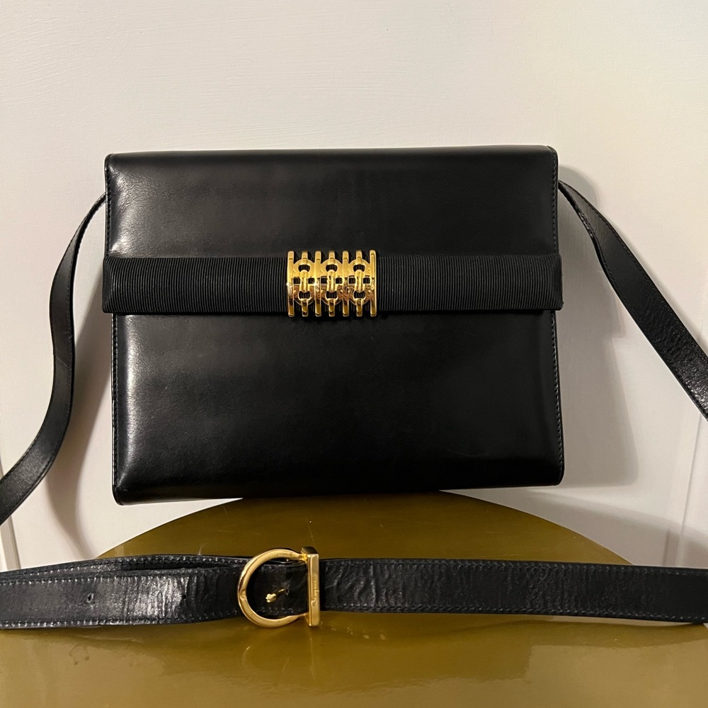 Salvatore Ferragamo Vintage Elegant Black Leather Shoulder Bag or clutch, EUC